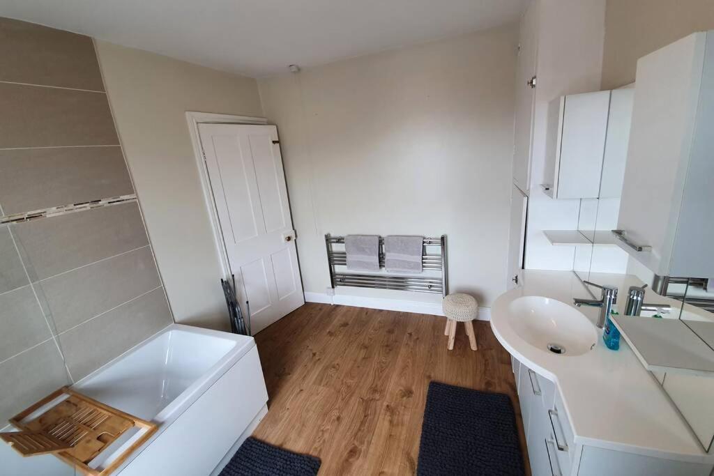 Cosy, Quirky, Comfy 'N' Chic House- Appartement Swindon Buitenkant foto