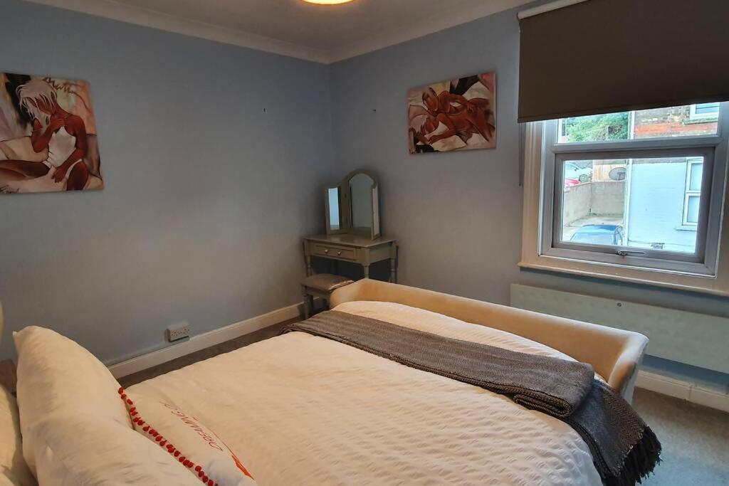 Cosy, Quirky, Comfy 'N' Chic House- Appartement Swindon Buitenkant foto